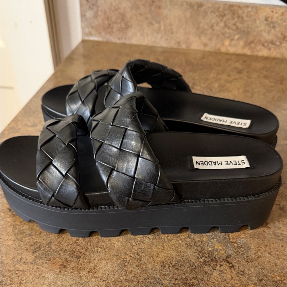 Steve Madden Black Braided Platform Slides - Picture 3 of 8